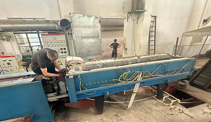 網(wǎng)帶淬火爐智能升級(jí)